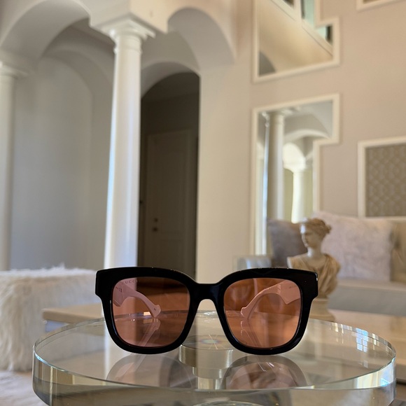 NWT Gucci Sunglasses - Picture 1 of 7